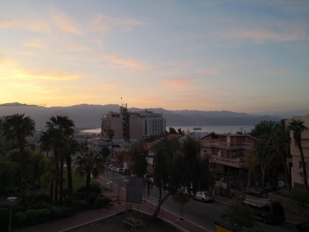 Grey House 2 Lägenhet Eilat Exteriör bild