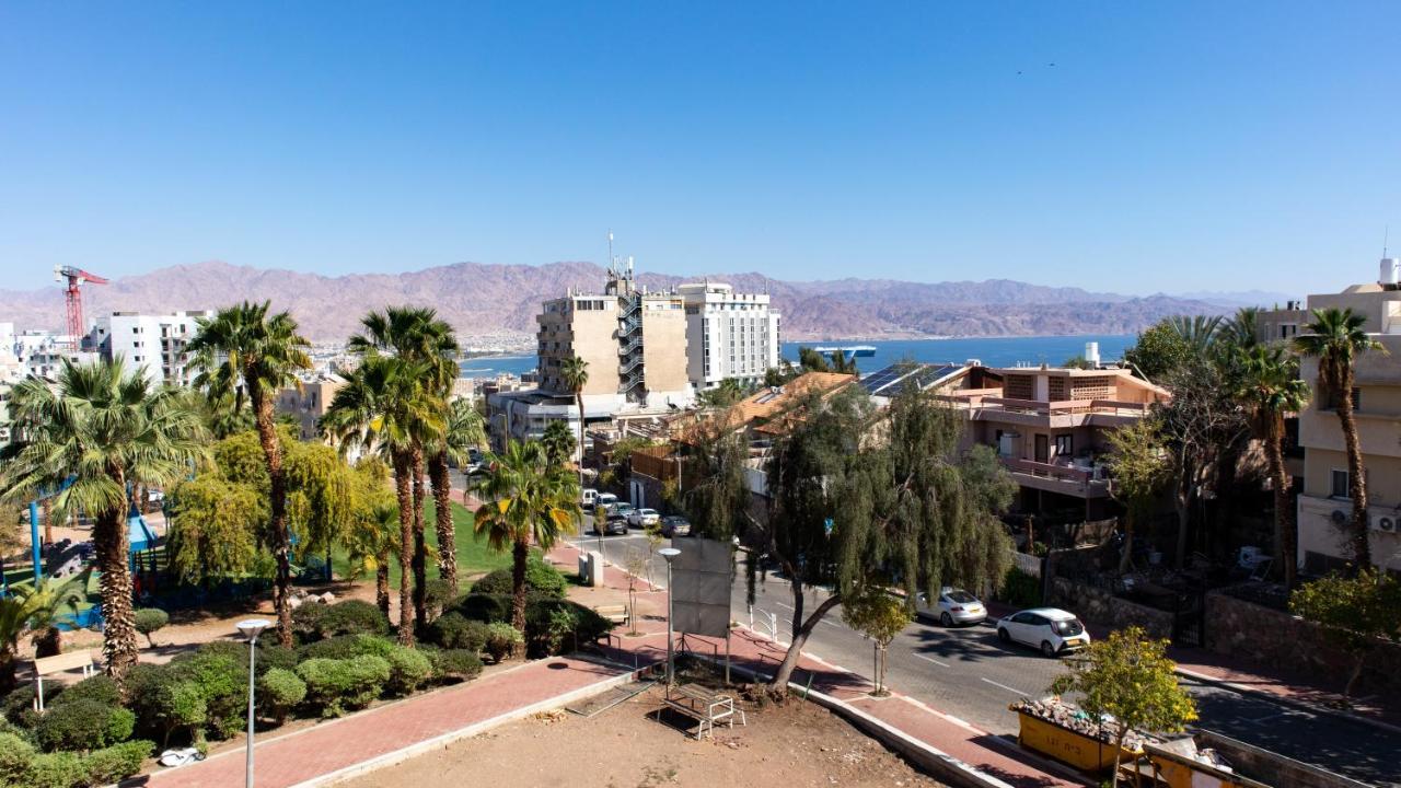 Grey House 2 Lägenhet Eilat Exteriör bild
